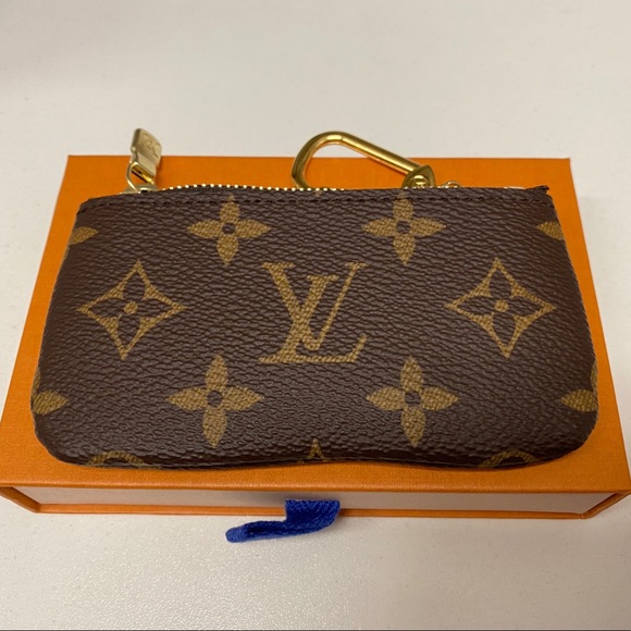 Louis Vuitton Accessories - Louis Vuitton Monogram Key pouch
